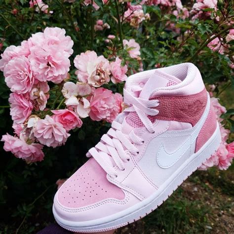 Air Jordan 1 Mid Digital Pink Cw5379 600 Nike Casual Shoes Nike Shoes Women Air Jordan 1 Mid