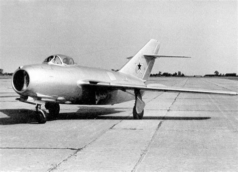 MiG-15 | Aircraft of World War II - WW2Aircraft.net Forums