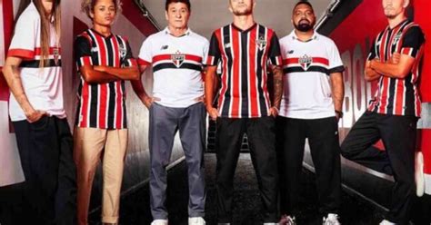 S O Paulo Lan A Novos Uniformes E Apresenta Patrocinador