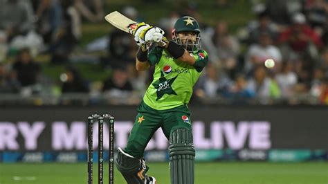 Pakistan beat New Zealand, Pakistan won by 4 wickets (with 2 balls ...