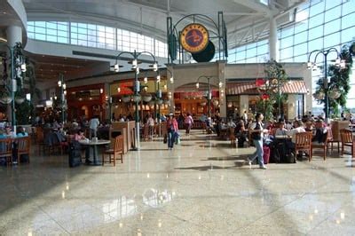 SeaTac Airport Guide - Seattle Travel