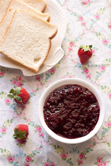 strawberry jam recipe, how to make strawberry jam, strawberry recipes