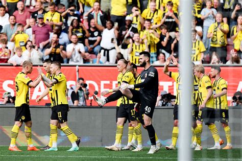 Augsburgo Borussia Dortmund Borussia Dortmund Se Enfila Al T Tulo De