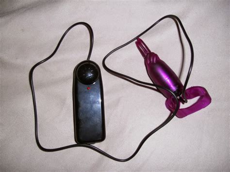 Sweetest Taboo Reviews Nympho Finger Vibrator