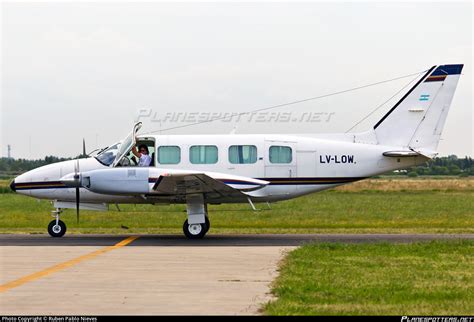 LV LOW Private Piper PA 31 350 Navajo Chieftain Photo By Ruben Pablo