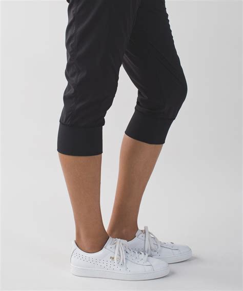 Lululemon Crop Pants Fit Guide