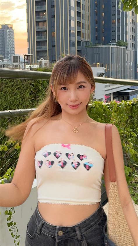 Ellie Lee 李穎彤 | 𝙎𝙪𝙢𝙢𝙚𝙧 𝙩𝙞𝙢𝙚🌞 | Instagram