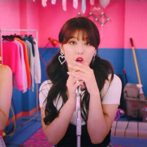 Momoland I M So Hot Who S Who K Pop Database Dbkpop