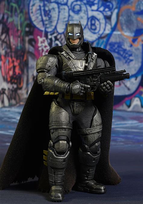 Arriba Imagen Mezco Armored Batman Abzlocal Mx