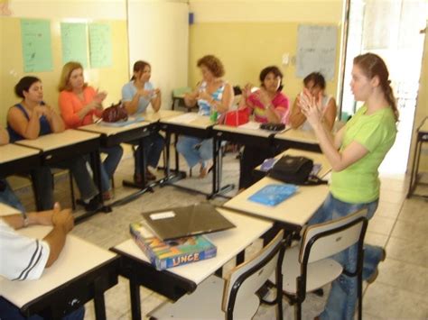 Programa Inclusivo Bilíngue Para Educação De Surdos