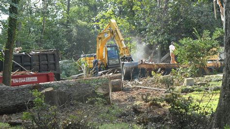 Hurricane Helene cleanup continues on Clemson roads, what to know