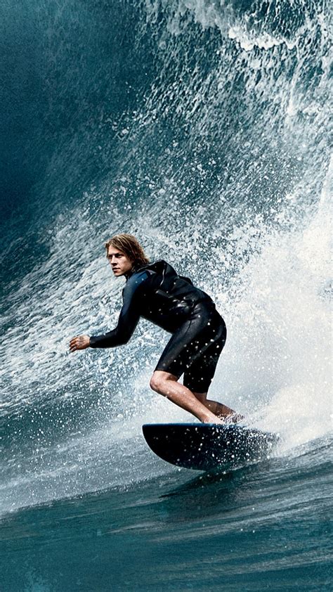 Movie Point Break 2015 Edgar Ramírez Luke Bracey Johnny Utah