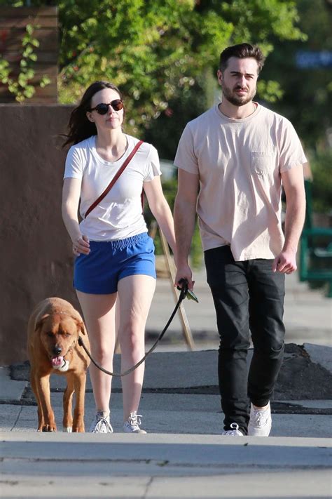 Sarah Ramos and boyfriend Matt Spicer with his dog in Los Angeles | GotCeleb