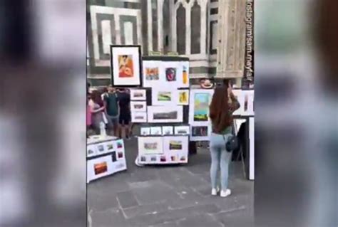 Attenzione Alla Truffa Delle Opere D Arte False In Piazza A Firenze La