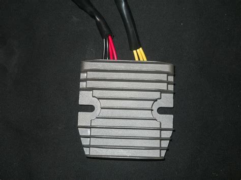 MOSFET Regulator Rectifier Triumph Daytona 600 675 Tiger 955i 1050