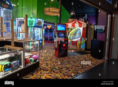 Seaside Oregon July 31 2020 Inside A Vintage Funland Arcade In The