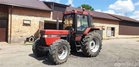 Case IH 845 AXL Plus Starsze modele traktorów Case Agrofoto pl