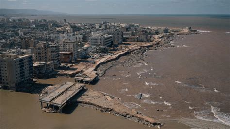 Líbia Há corpos a surgir em praias a quilómetros de distância de Derma