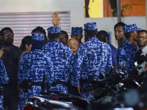 Former Leader And Two Supreme Court Judges Arrested In Maldives State