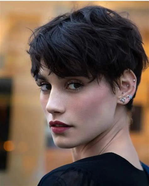 50 Short Straight Hair With Bangs Trends To Try ASAP