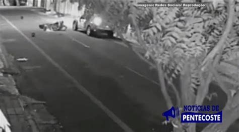 Carro Da Guarda Municipal Atropela Dupla Em Moto Suspeita De Assalto Em