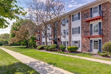 Eden Prairie Apartments Apartments 303 Lw Besinger Dr Carpentersville