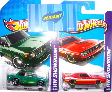 T Hunted O lote B da linha básica Hot Wheels na Semaan
