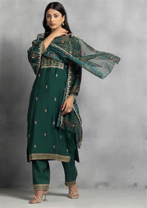 Buy Women Green Floral Zari Sequin Embroidered Kurta Set With Pants And