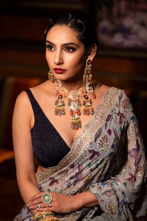 Actress Ragini Dwivedi Latest Stills Chennaionline