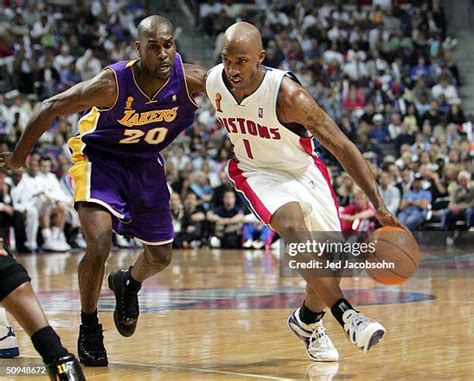 2232 Lakers Vs Pistons 2004 Stock Photos High Res Pictures And