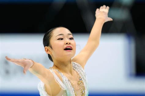 島田麻央が逆転で男女通じて史上初連覇！日本女子初3回転半＆4回転同時成功で国際大会8連勝 快挙に「アイムハッピー」 13歳・上薗恋奈が3位