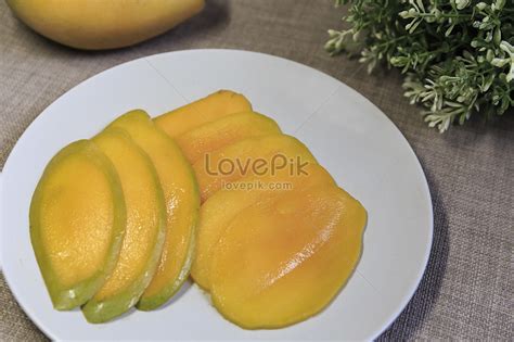 Mango Slices Picture And Hd Photos Free Download On Lovepik