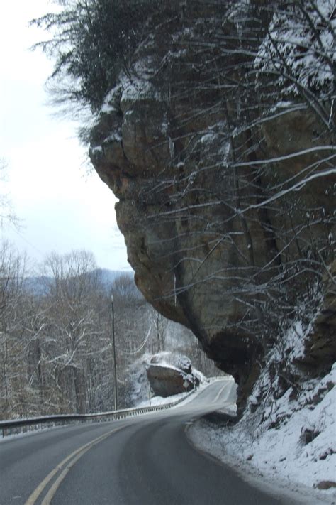 Hanging Rock Highway 421 Harlan County Ky Driving Under This