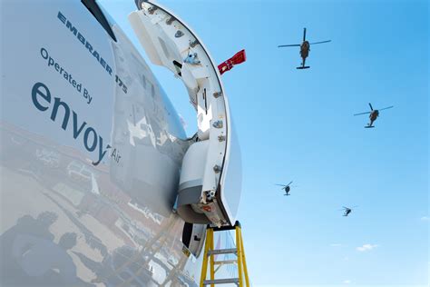 Calling Military Helicopter Pilots Join The Envoy Rotor Transition