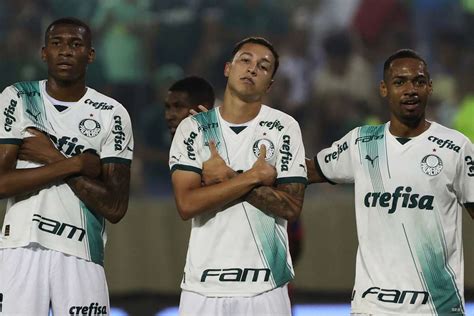 Palmeiras Goleia Uni O Abc Bate Recorde E Garante Vaga Na Fase Da