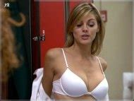 Naked Amaia Salamanca in SMS sin miedo a soñar