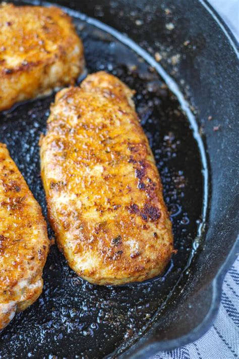 Cast Iron Skillet Boneless Pork Chops With Homemade Spice Rub Eats By