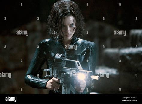 Kate Beckinsale Underworld Hi Res Stock Photography And Images Alamy