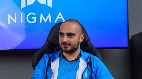 A Small Interview With Kuro Kuroky Salehi Takhasomi The Captain Of