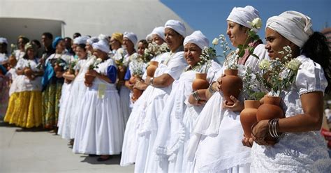 Candomble O Que E Significado Historia Rituais E Orixas Otosection