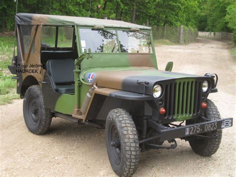 Jeep Hotchkiss M201 de Jérome Hadacek Modèle de 1957 immatriculé 027