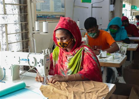 Bangladesh Garment Factories Go Green To Cut Costs Context