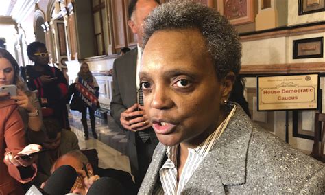 Lori Lightfoot And Doughnut Gate Gopusa