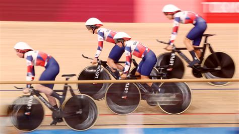 Olympics Cycling Germany And Britain Set Up Team Pursuit Gold Duel With World Records