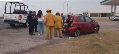 Choque de auto y camión de carga deja 4 heridos en Alvarado