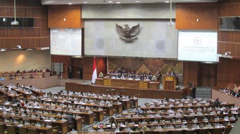 Ruu Masuk Prolegnas Prioritas Harian Haluan Kepri