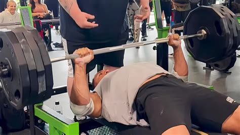 New Larry Wheels Tries Max Reps With 405 Lbs Youtube