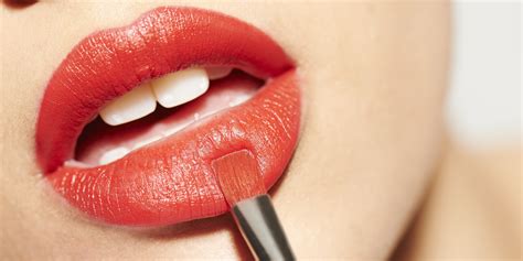 Ways To Wear Bold Lipstick Huffpost