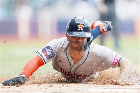 El Venezolano Altuve Lidera Nueva Exhibici N De Los Astros En