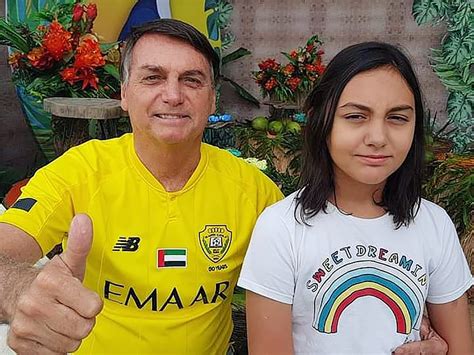 Filha De Bolsonaro Admitida Em Col Gio Militar Sem Processo Seletivo